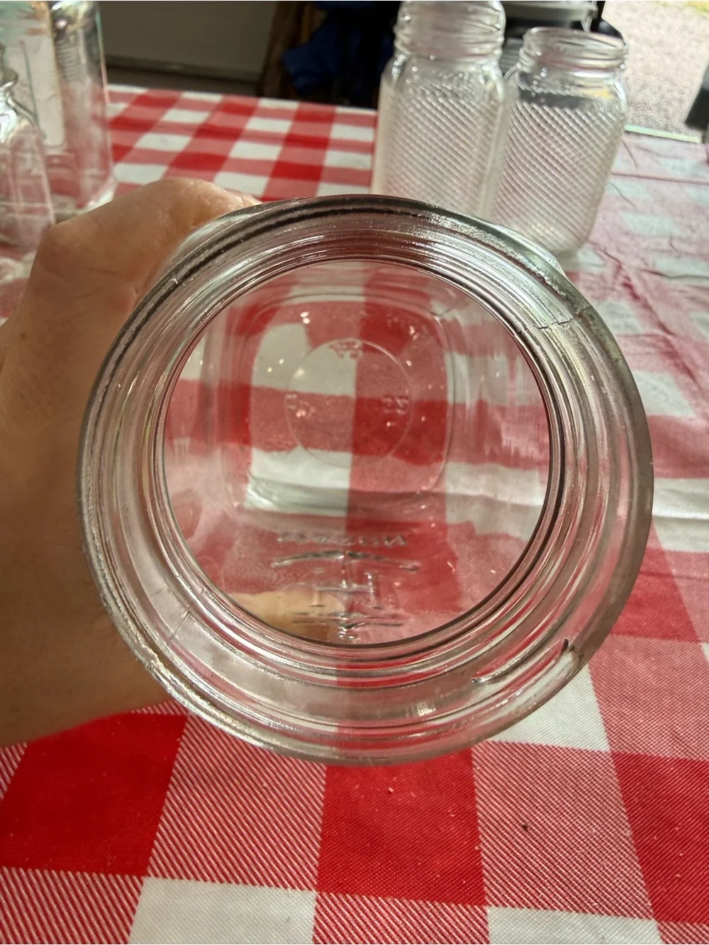 Anchor Hocking quart size